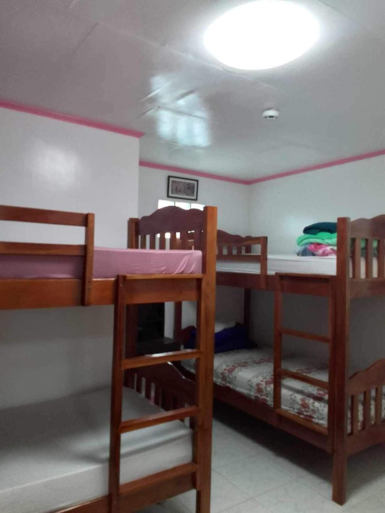 Roseville Home Stay And Tour Agency Tabaco City Baranghauon Экстерьер фото